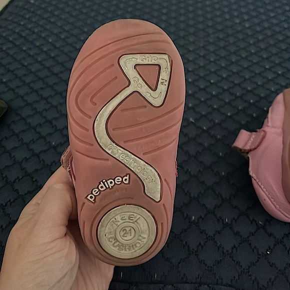 Toddler Pediped Mary Janes, Size 5.5 - Picture 9 of 12